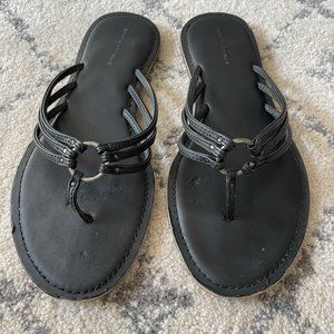 Banana Republic black leather flip flops